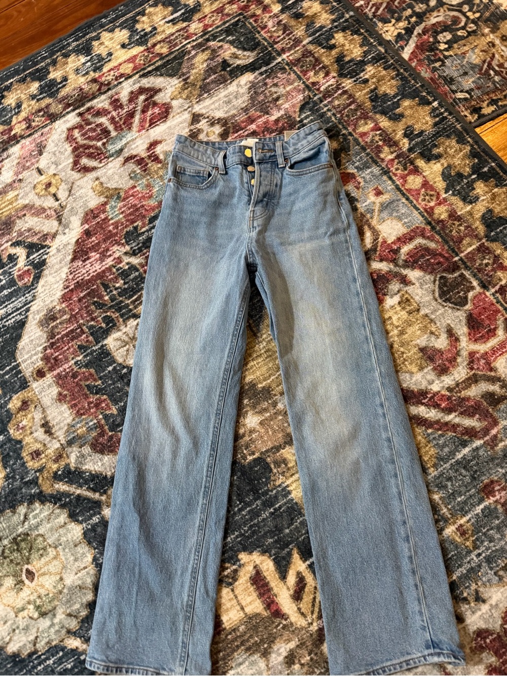 Women’s H&M Light Blue Denim Jeans with Gold Stitching